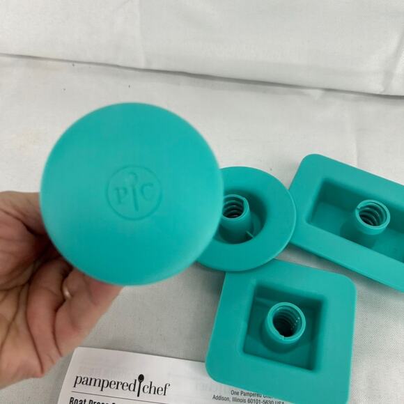 Pampered Chef Boat Press Set Aqua Blue Dough & Pastry Mold Kitchen Tool New - Picture 2 of 6